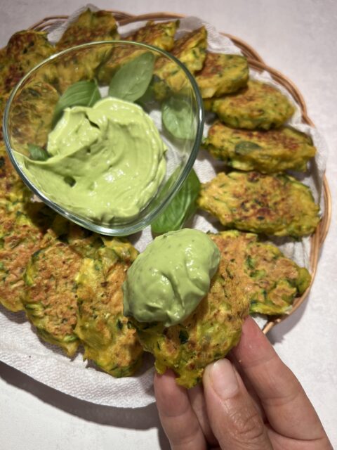 FRITTELLE DI ZUCCHINE E MENTA SENZA GLUTINE | Raccolto e Cucinato